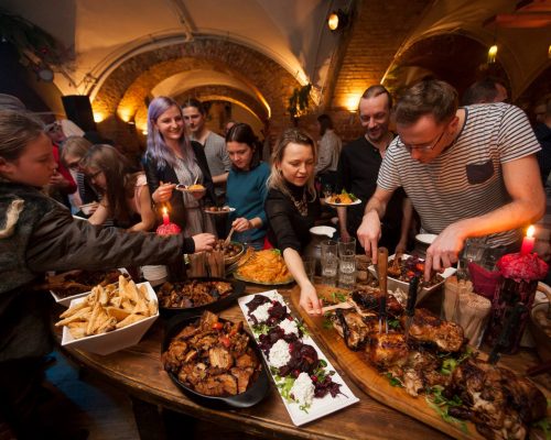 25734179_1584042501641723_5404840937532712328_o